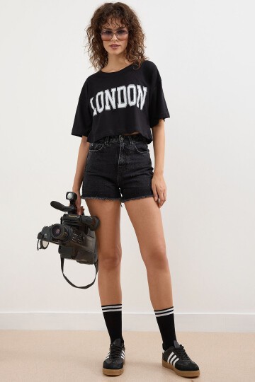 Kadın Bisiklet Yaka London Crop T-shirt