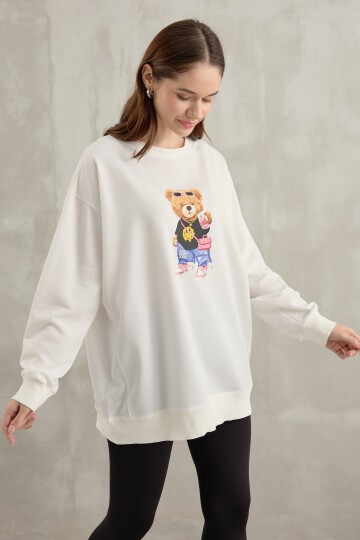 Kadın Ayıcık Baskılı Basic Sweatshirt