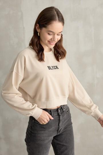 Kadın Black Baskı Detaylı Crop Yarasa Kol Sweatshirt