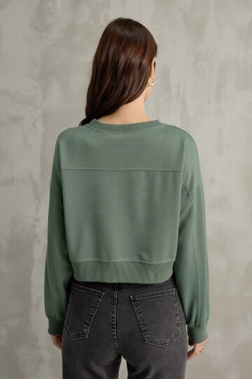 Kadın One Baskı Yarasa Kol Crop Sweatshirt