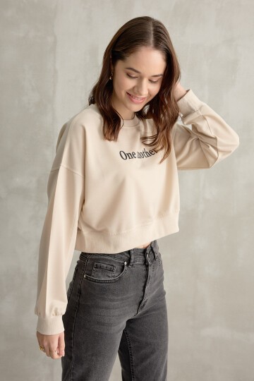 Kadın One Baskı Yarasa Kol Crop Sweatshirt